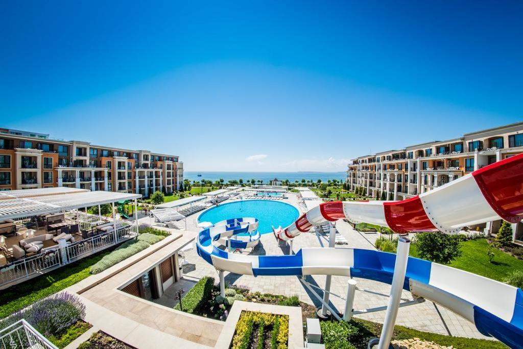 Premier Fort Beach - Premium Apartments Sveti Vlas Luaran gambar