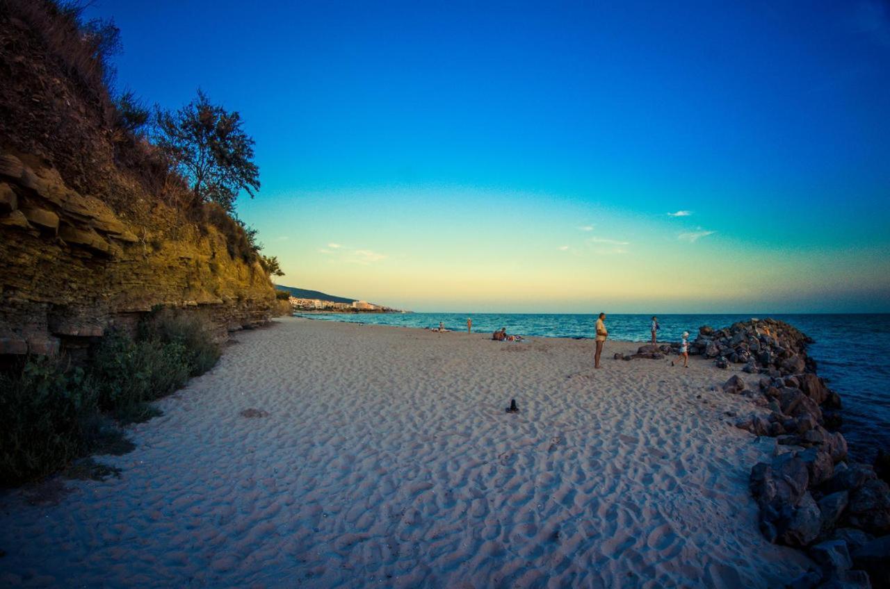 Premier Fort Beach - Premium Apartments Sveti Vlas Luaran gambar
