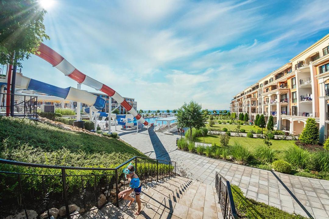 Premier Fort Beach - Premium Apartments Sveti Vlas Luaran gambar