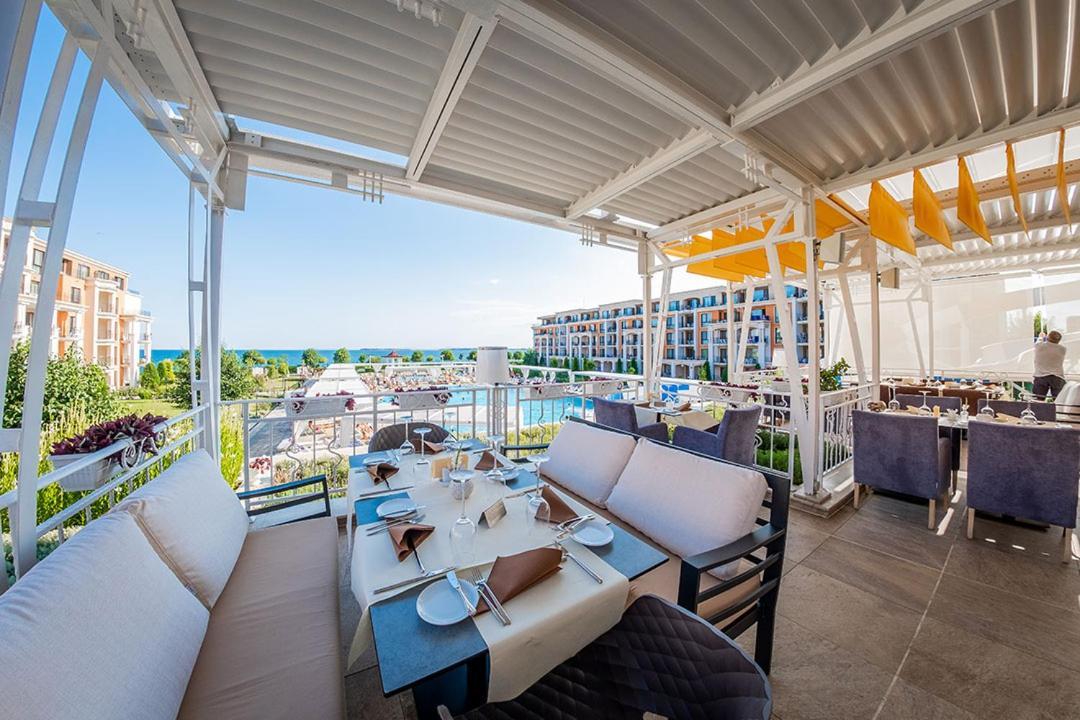 Premier Fort Beach - Premium Apartments Sveti Vlas Luaran gambar