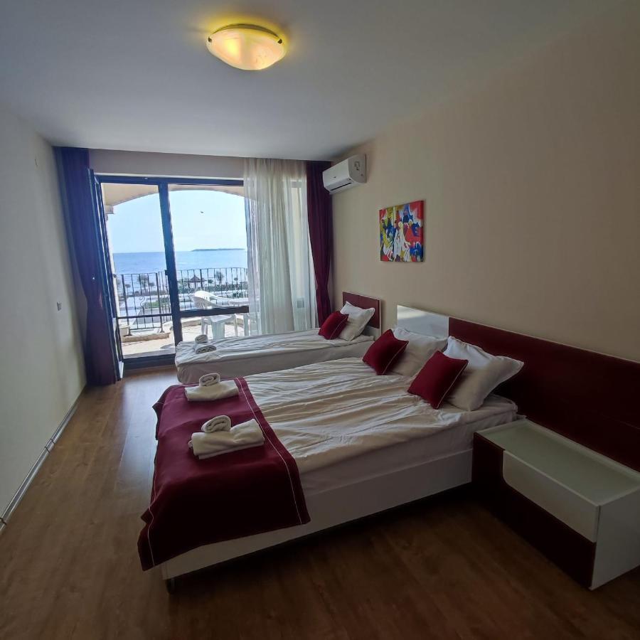 Premier Fort Beach - Premium Apartments Sveti Vlas Luaran gambar