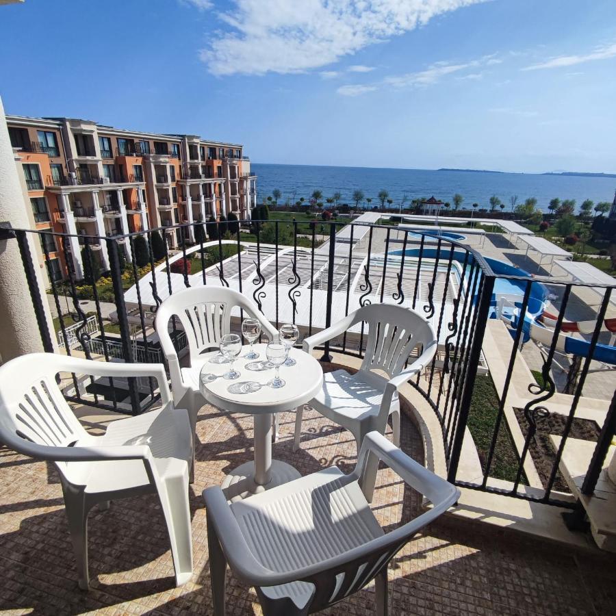 Premier Fort Beach - Premium Apartments Sveti Vlas Luaran gambar
