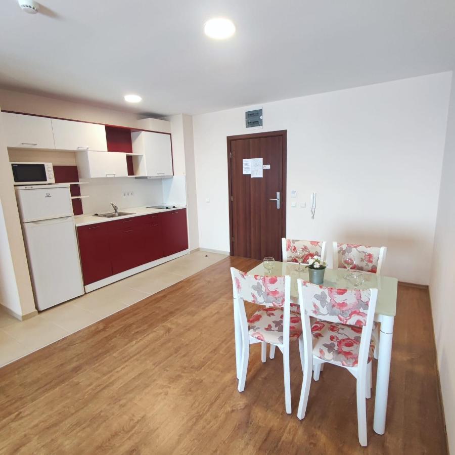 Premier Fort Beach - Premium Apartments Sveti Vlas Luaran gambar
