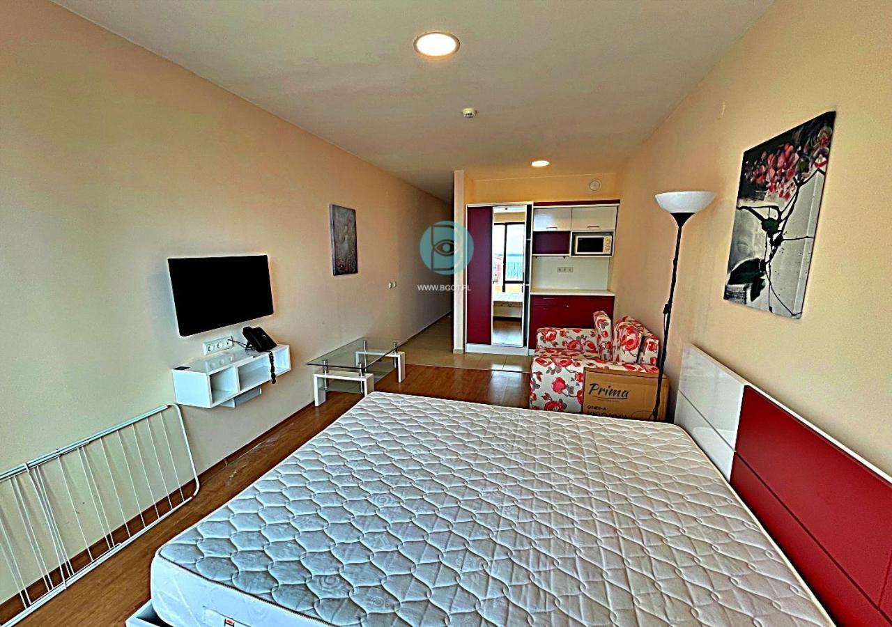 Premier Fort Beach - Premium Apartments Sveti Vlas Luaran gambar