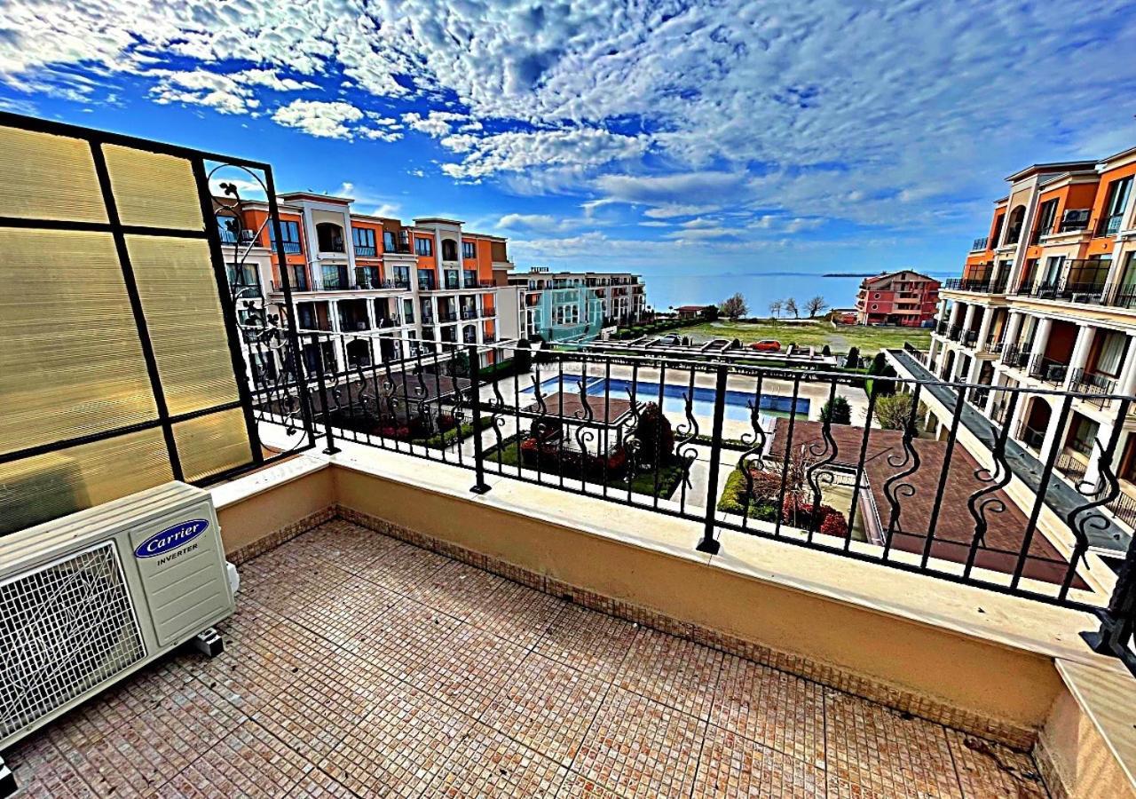 Premier Fort Beach - Premium Apartments Sveti Vlas Luaran gambar