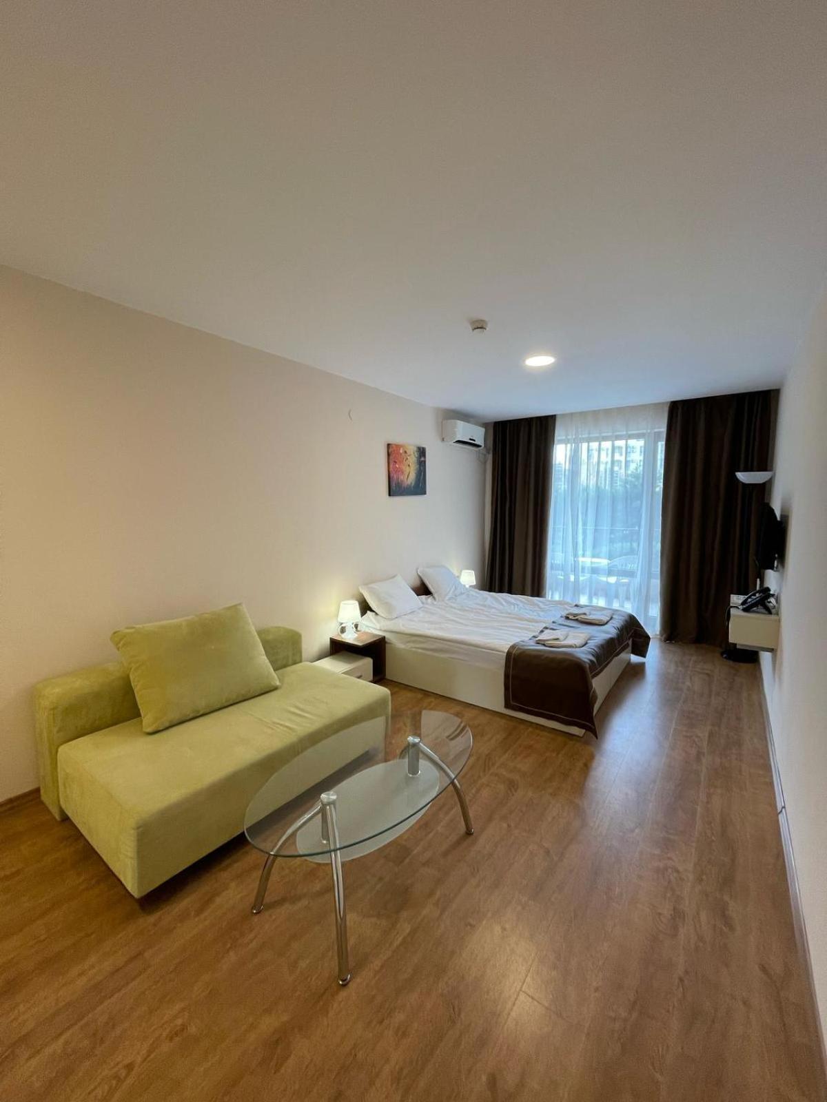 Premier Fort Beach - Premium Apartments Sveti Vlas Luaran gambar
